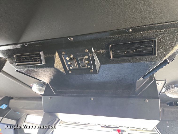 image for item YA0468 2000 Pierce pumper fire truck