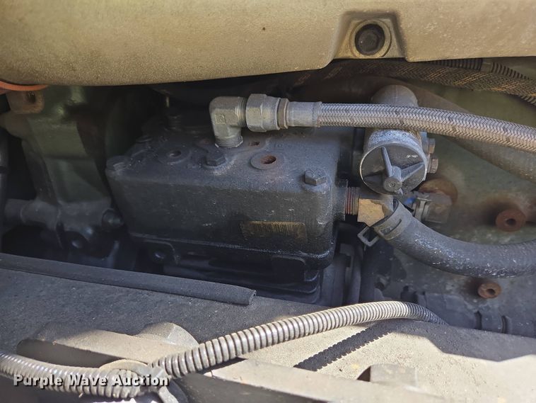 image for item YA0468 2000 Pierce pumper fire truck