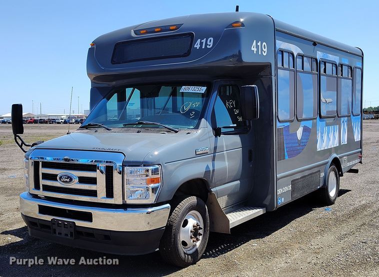 image for item YA0635 2022 Ford E450 shuttle bus