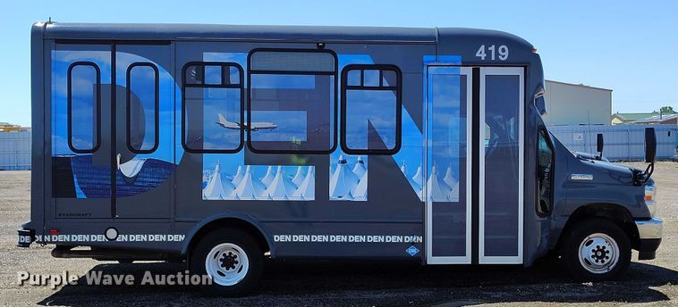image for item YA0635 2022 Ford E450 shuttle bus