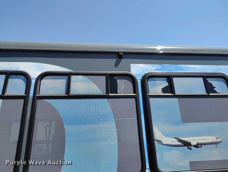 image for item YA0635 2022 Ford E450 shuttle bus