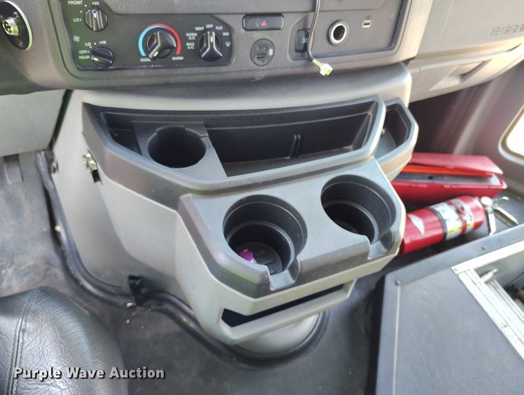 image for item YA0635 2022 Ford E450 shuttle bus