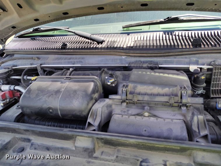 image for item YA0635 2022 Ford E450 shuttle bus