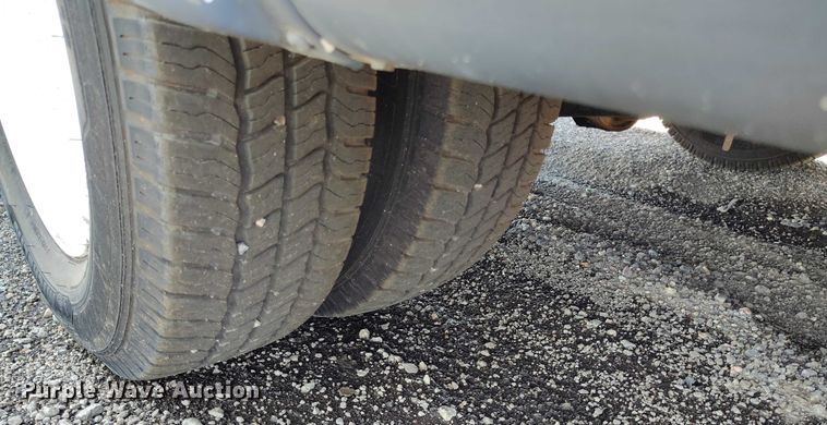 image for item YA0635 2022 Ford E450 shuttle bus