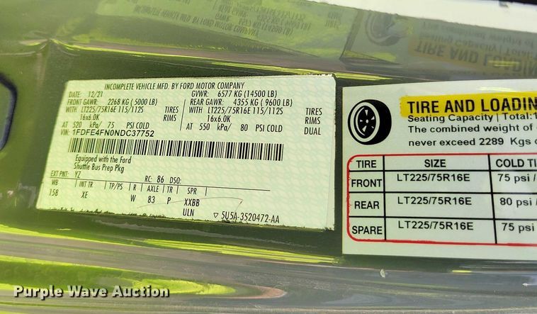 image for item YA0635 2022 Ford E450 shuttle bus