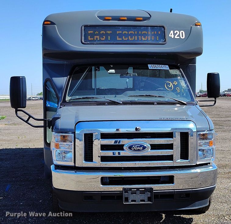 image for item YA0636 2022 Ford E450 shuttle bus