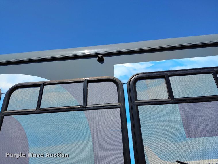 image for item YA0636 2022 Ford E450 shuttle bus