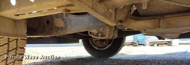 image for item YA0636 2022 Ford E450 shuttle bus