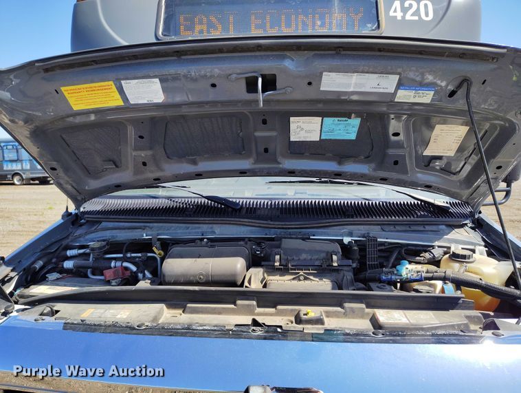 image for item YA0636 2022 Ford E450 shuttle bus