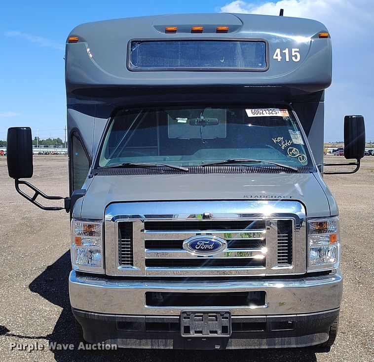 image for item YA0637 2022 Ford E450 shuttle bus