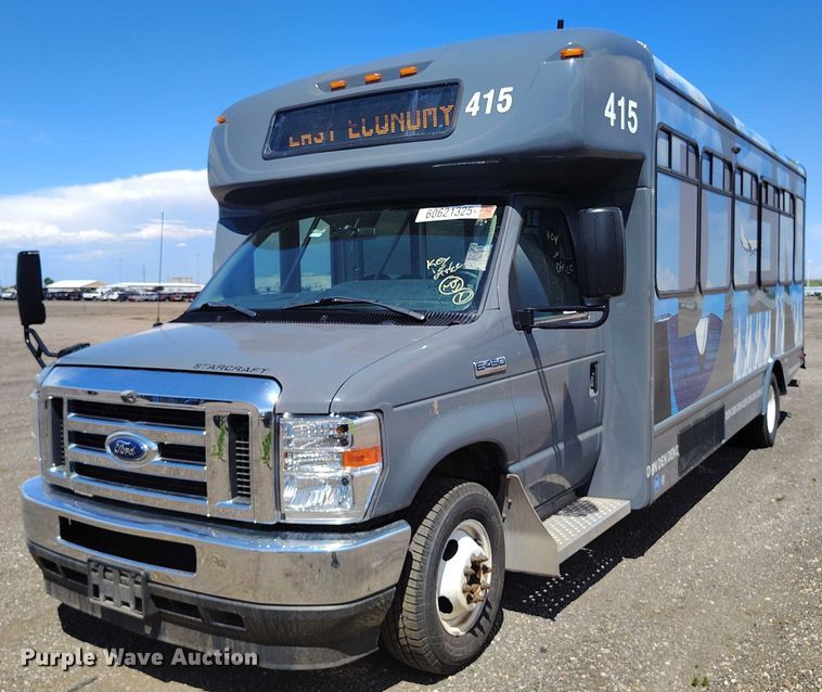image for item YA0637 2022 Ford E450 shuttle bus