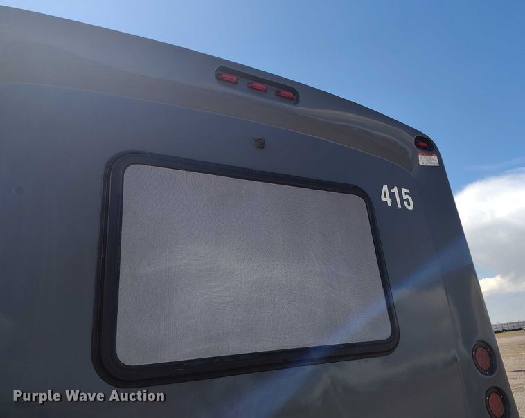 image for item YA0637 2022 Ford E450 shuttle bus