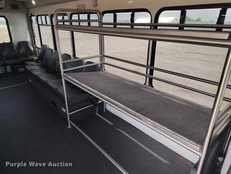 image for item YA0637 2022 Ford E450 shuttle bus