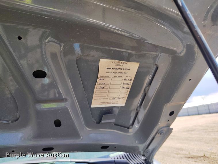 image for item YA0637 2022 Ford E450 shuttle bus