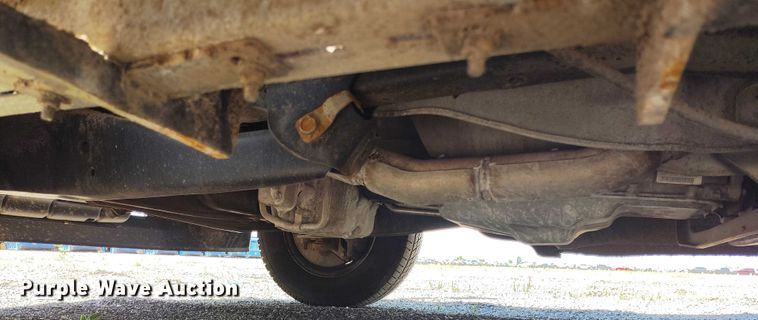 image for item YA0637 2022 Ford E450 shuttle bus