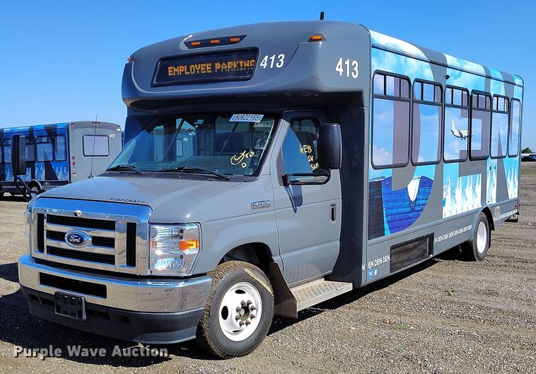 2022 Ford E450