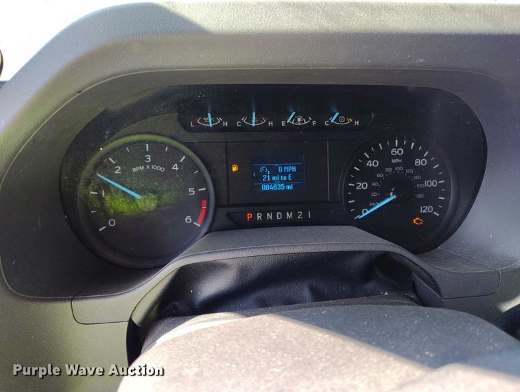 image for item YA0638 2022 Ford E450 shuttle bus