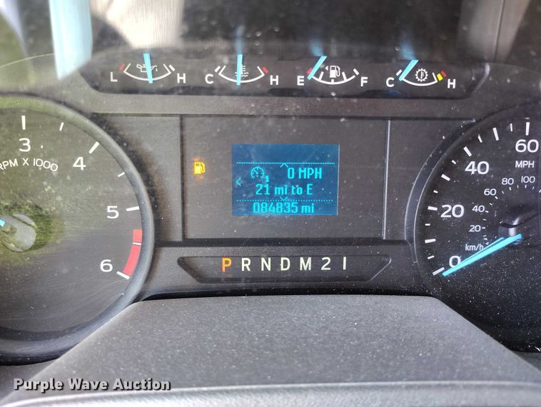 image for item YA0638 2022 Ford E450 shuttle bus