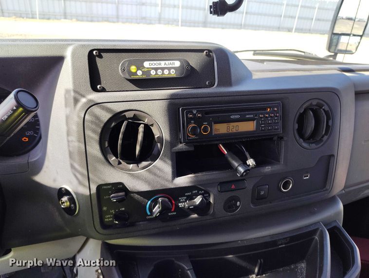 image for item YA0638 2022 Ford E450 shuttle bus