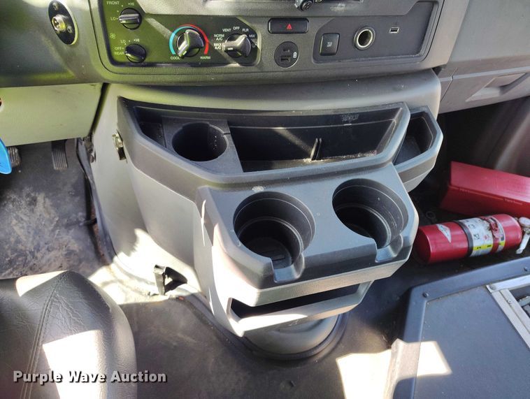 image for item YA0638 2022 Ford E450 shuttle bus