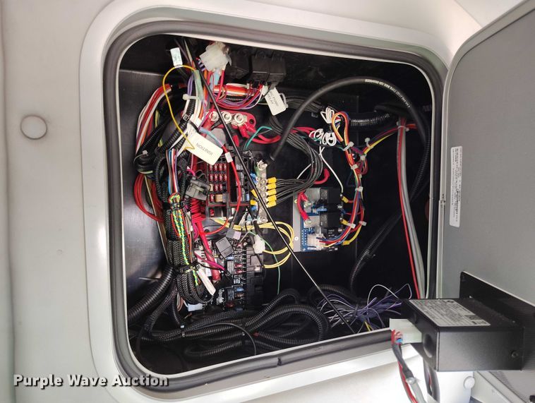 image for item YA0638 2022 Ford E450 shuttle bus