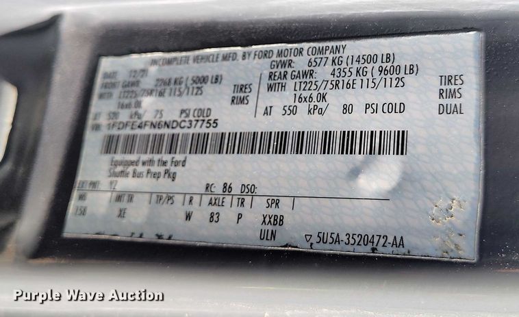 image for item YA0638 2022 Ford E450 shuttle bus