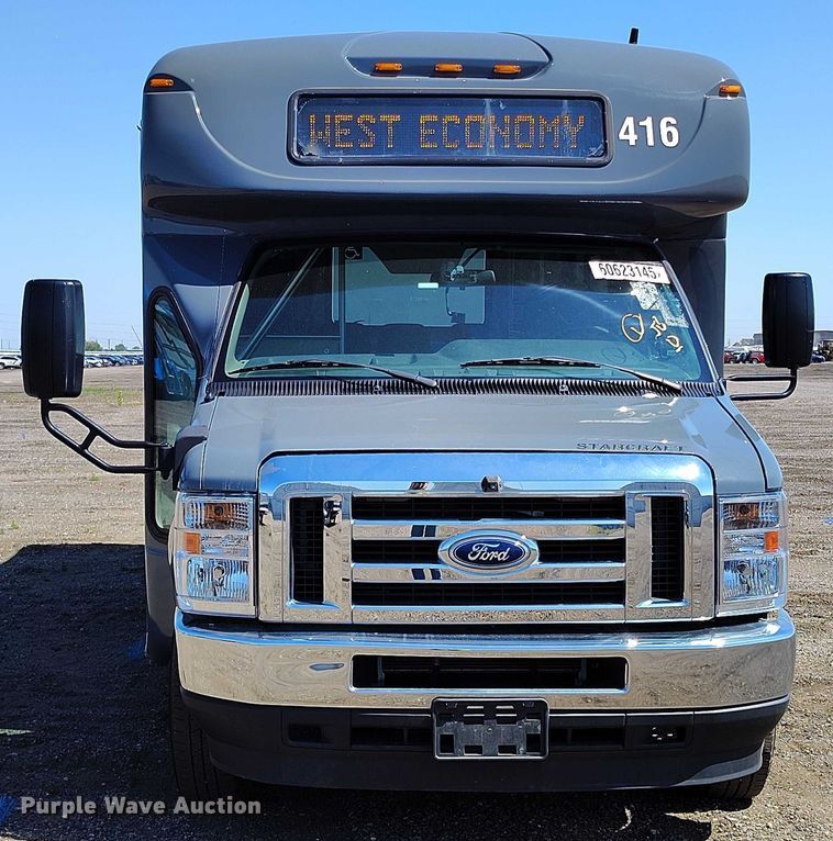 image for item YA0639 2022 Ford E450 shuttle bus
