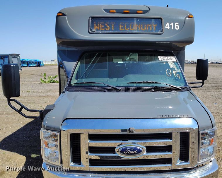image for item YA0639 2022 Ford E450 shuttle bus