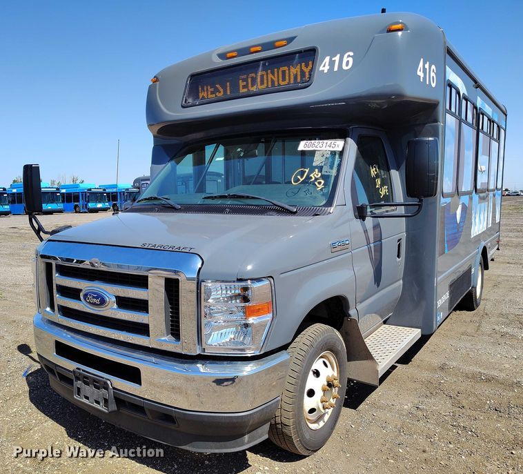 image for item YA0639 2022 Ford E450 shuttle bus