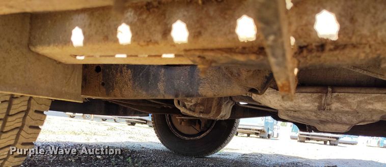 image for item YA0639 2022 Ford E450 shuttle bus