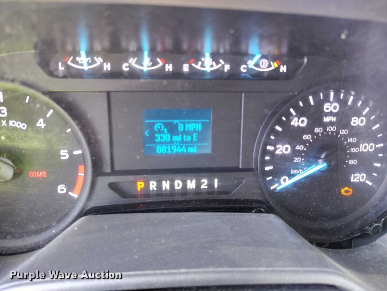 image for item YA0640 2022 Ford E450 shuttle bus