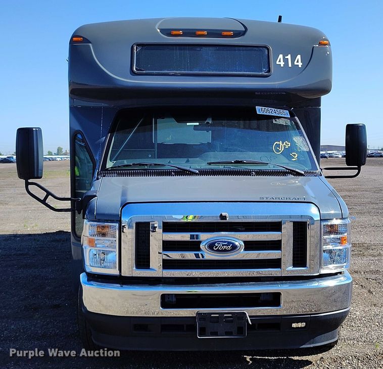 image for item YA0641 2022 Ford E450 shuttle bus