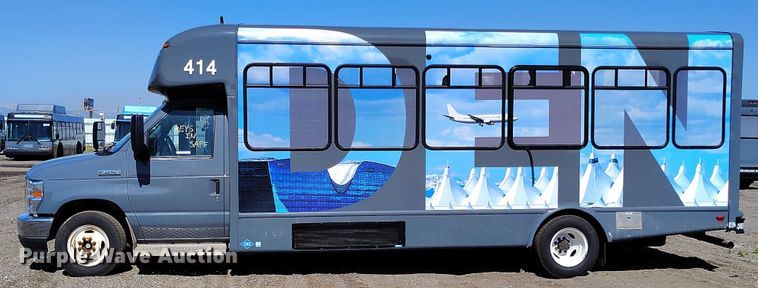 image for item YA0641 2022 Ford E450 shuttle bus