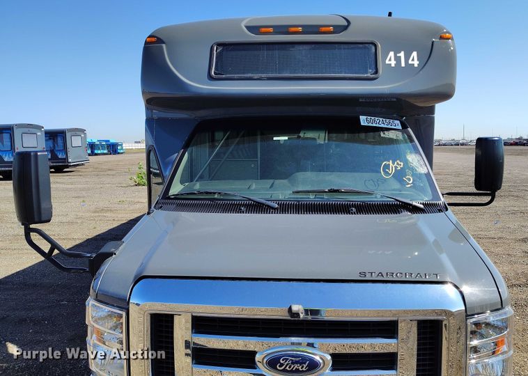 image for item YA0641 2022 Ford E450 shuttle bus