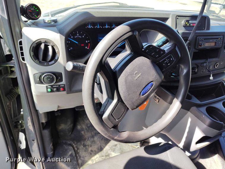 image for item YA0641 2022 Ford E450 shuttle bus