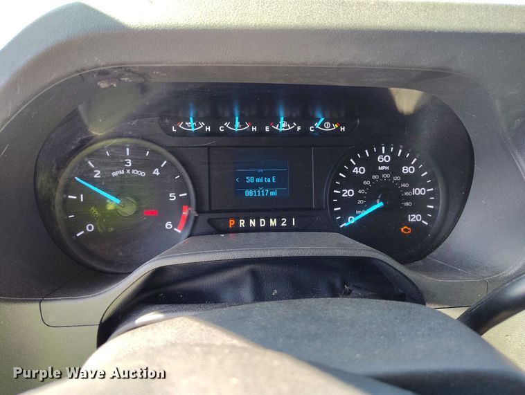 image for item YA0641 2022 Ford E450 shuttle bus