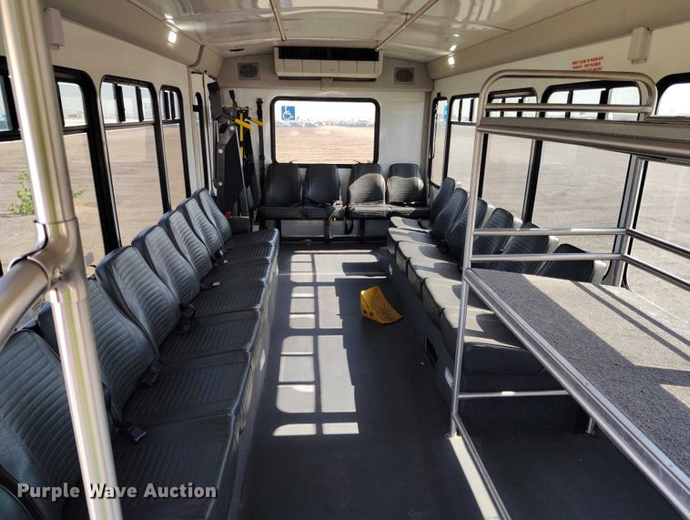 image for item YA0641 2022 Ford E450 shuttle bus