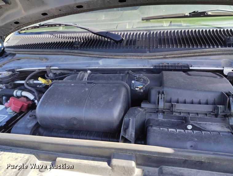 image for item YA0641 2022 Ford E450 shuttle bus