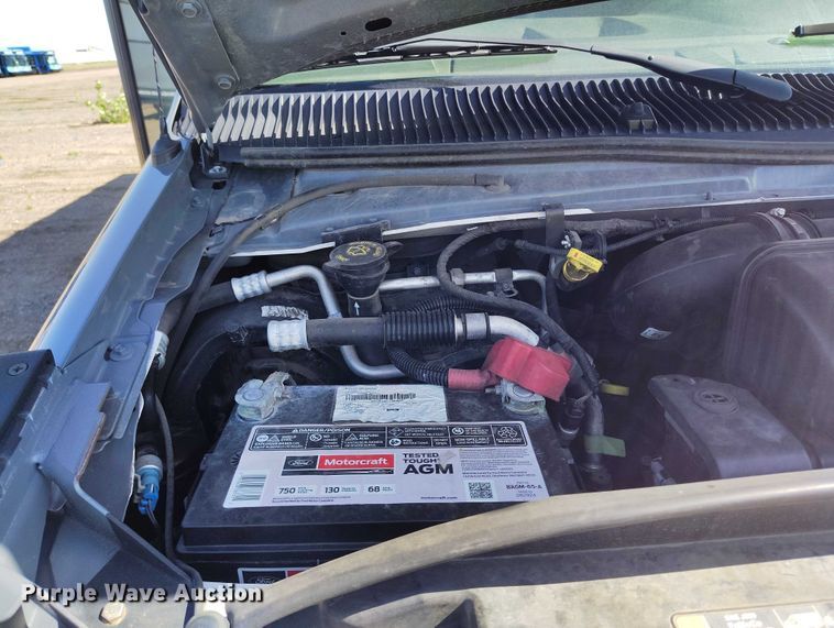 image for item YA0641 2022 Ford E450 shuttle bus