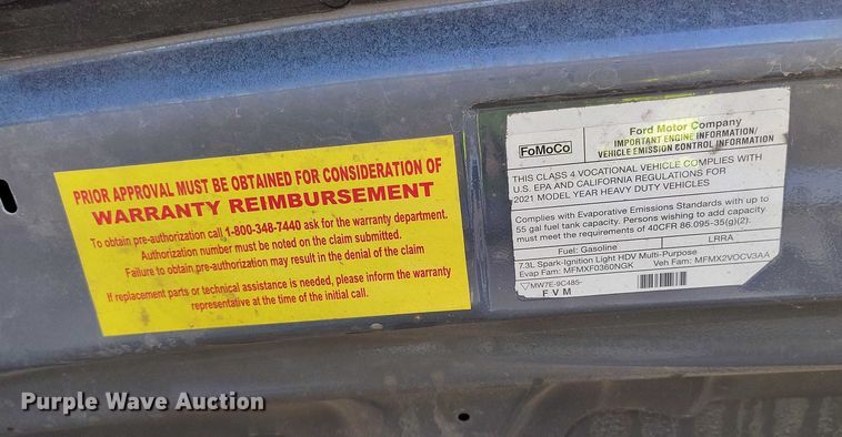 image for item YA0641 2022 Ford E450 shuttle bus