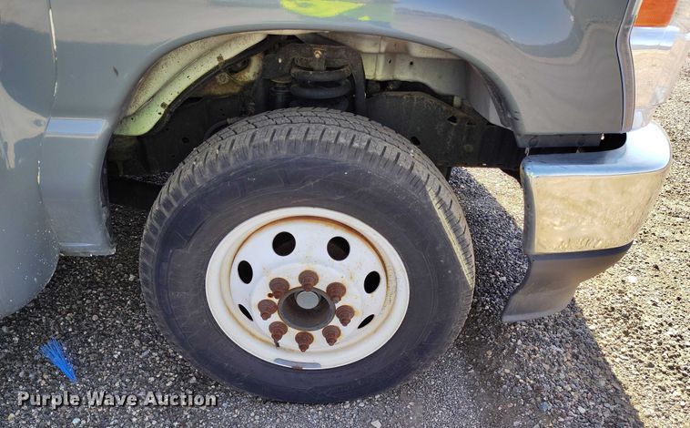 image for item YA0641 2022 Ford E450 shuttle bus