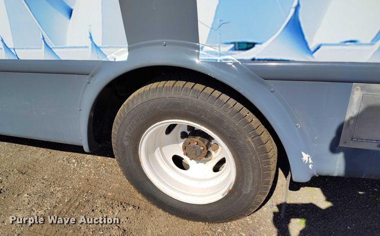 image for item YA0641 2022 Ford E450 shuttle bus