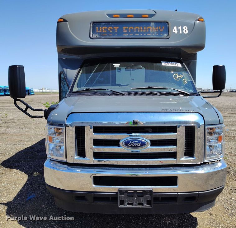 image for item YA0642 2022 Ford E450 shuttle bus