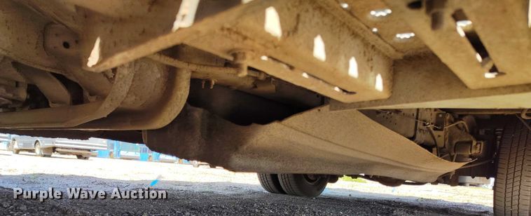 image for item YA0642 2022 Ford E450 shuttle bus