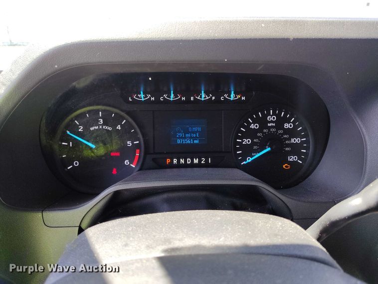 image for item YA0642 2022 Ford E450 shuttle bus