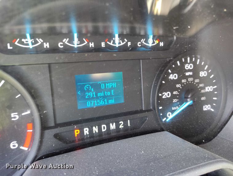 image for item YA0642 2022 Ford E450 shuttle bus