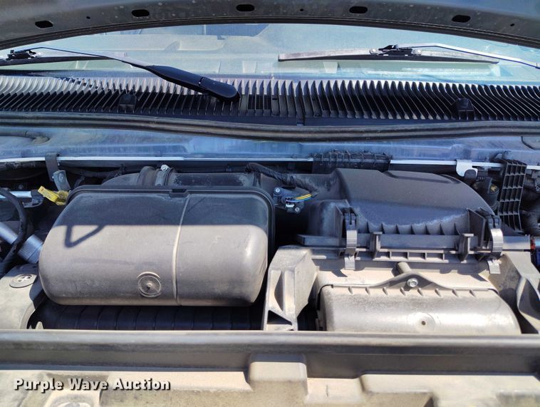 image for item YA0642 2022 Ford E450 shuttle bus