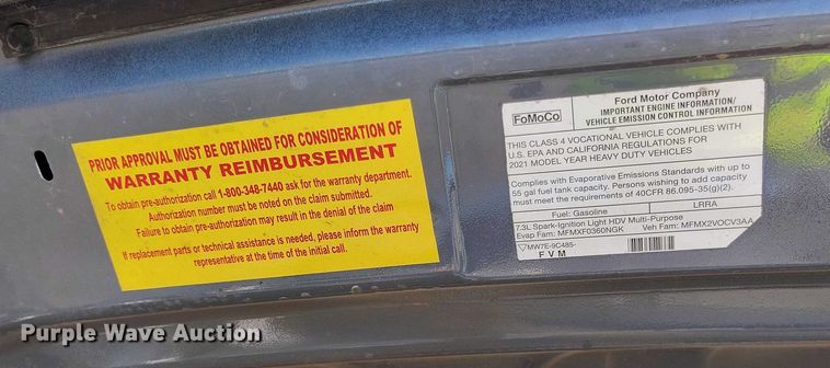 image for item YA0642 2022 Ford E450 shuttle bus