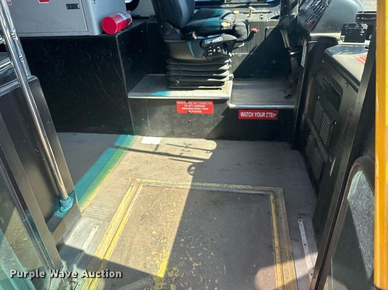 image for item YA0674 2009 ElDorado Axess transit bus