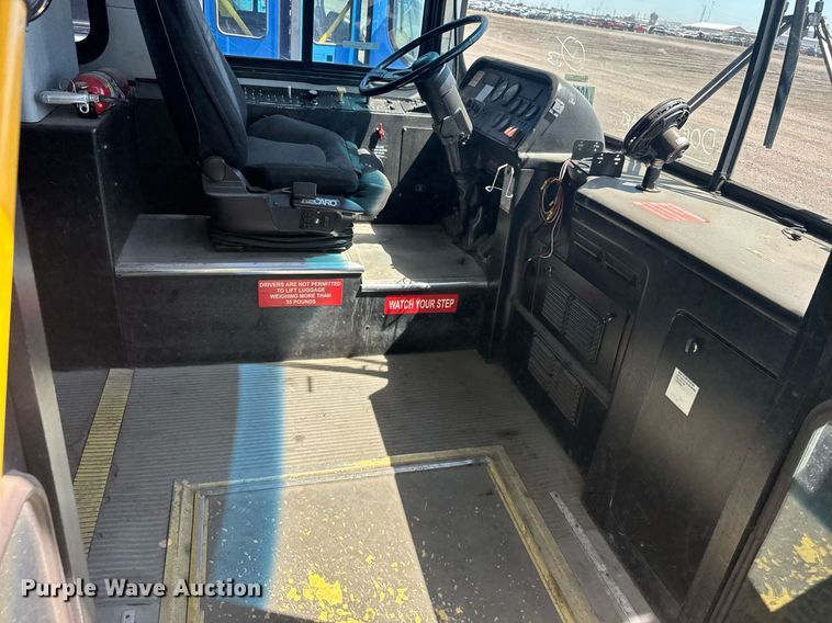 image for item YA0675 2009 ElDorado Axess transit bus